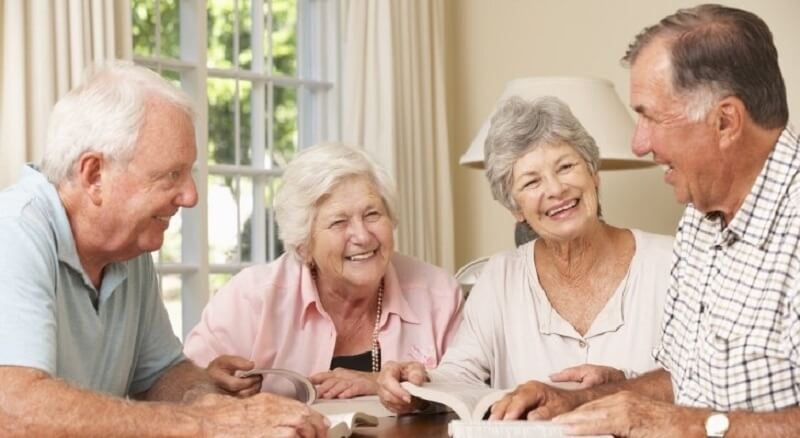 Những lưu ý khi chăm sóc người cao tuổi