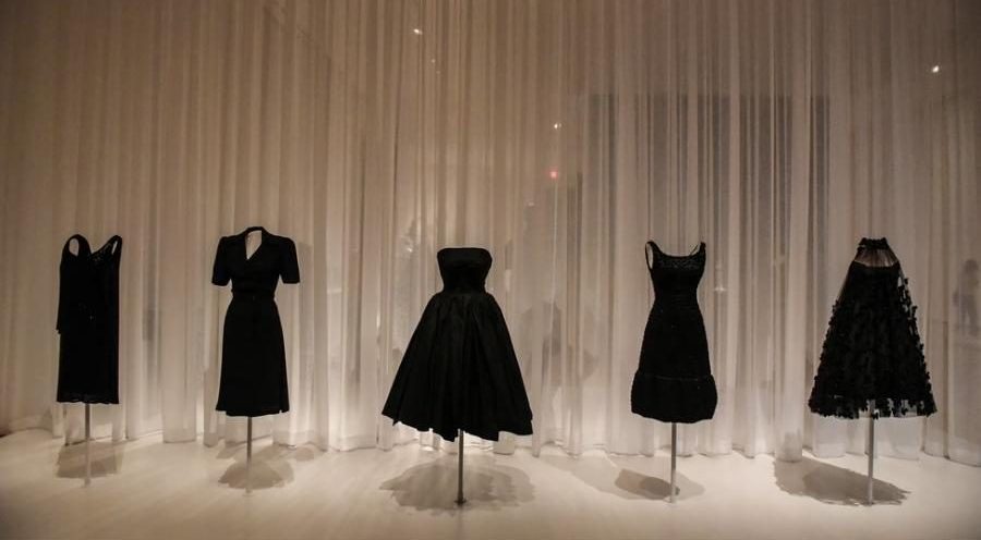 Coco Chanel và biểu tượng thời trang Little black dress 